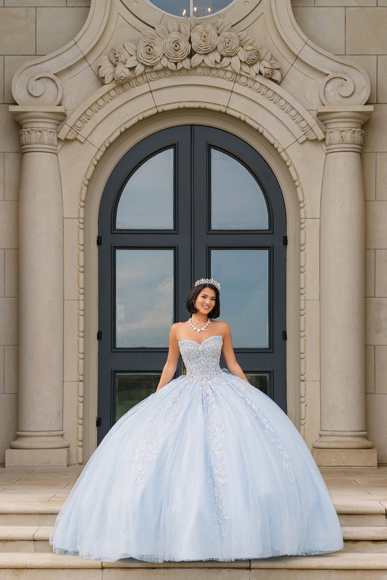 Choosing the Right Quinceañera Dress Sleeve Style