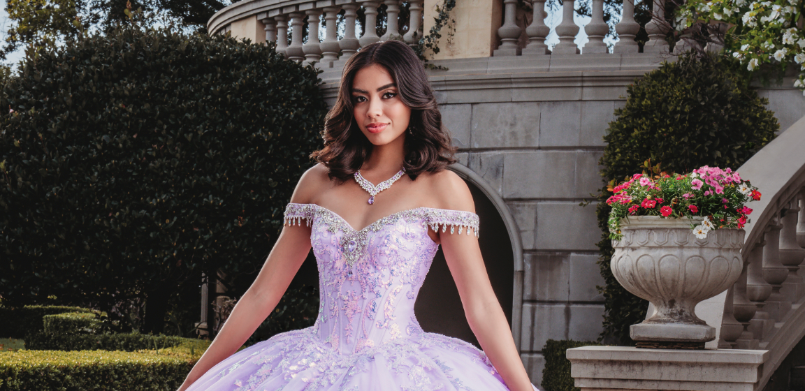 3 Tips for Planning the Perfect Quinceañera Dress Reveal