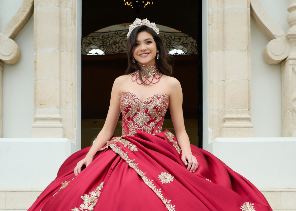 Choosing a Tiara To Match Your Quinceañera Dress