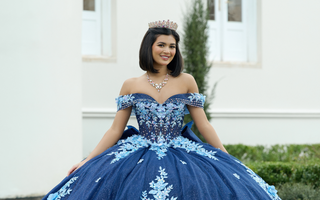4 Lovely Quinceañera Traditions for Parents