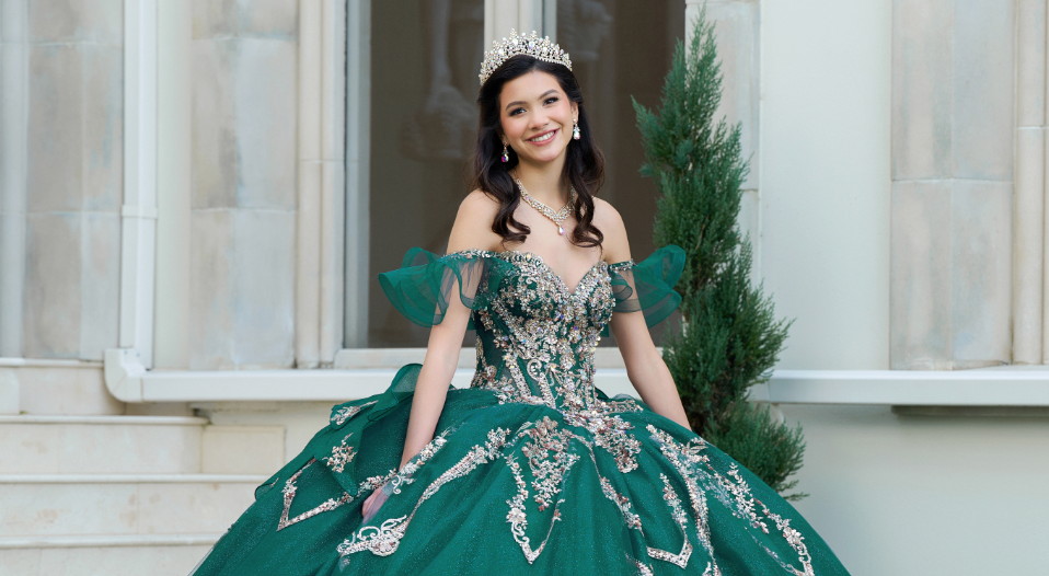 Coordinating Décor With Your Quinceañera Dress